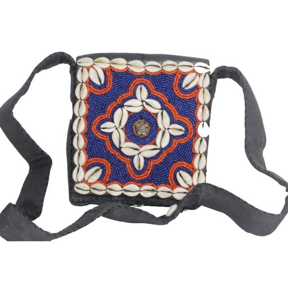 Bermuda Vintage Cowrie Shell & Bead Work Crossbody - Picture 1 of 1